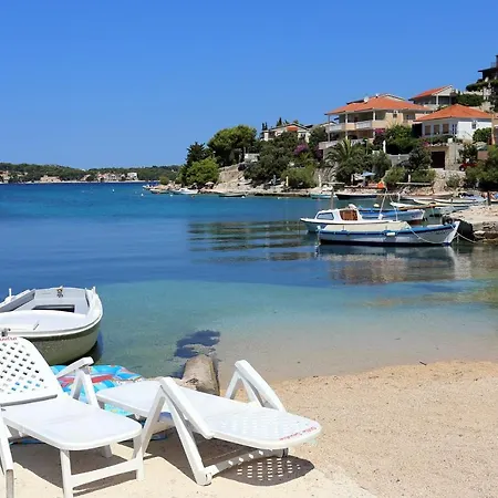 Beachfront House With Hot Tubrazanj, Rogoznica - 19159 Tatil Evi *